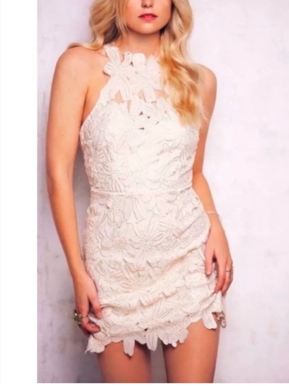🛍️SALE SAYLOR X FREE PEOPLE Jessa
Foil lace floral sheath mini dress sz L EUC